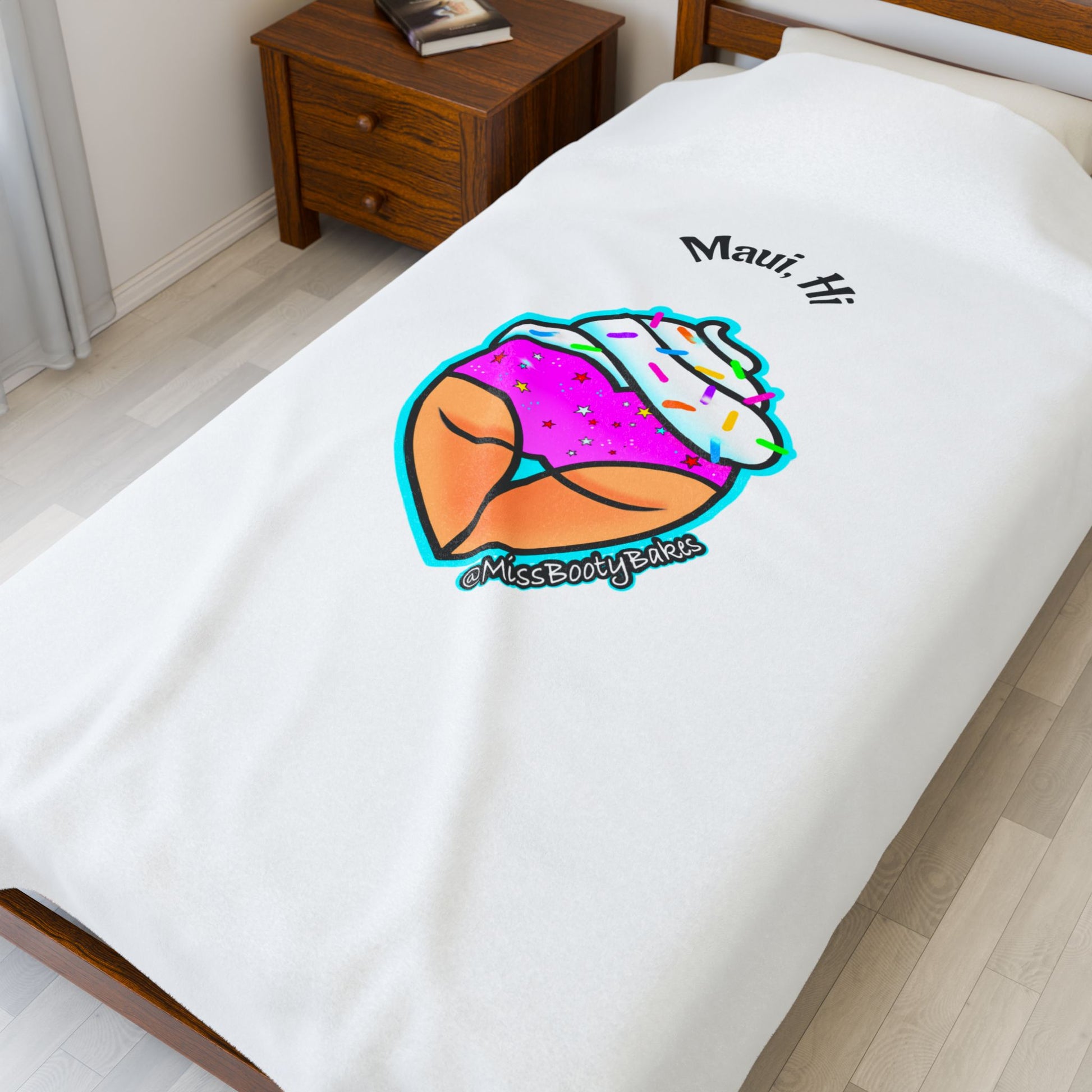 Colorful Ice Cream Heart Plush Blanket, Cozy Throw for Summer, Maui Souvenir Gift, Soft Bed Blanket, Home Decor